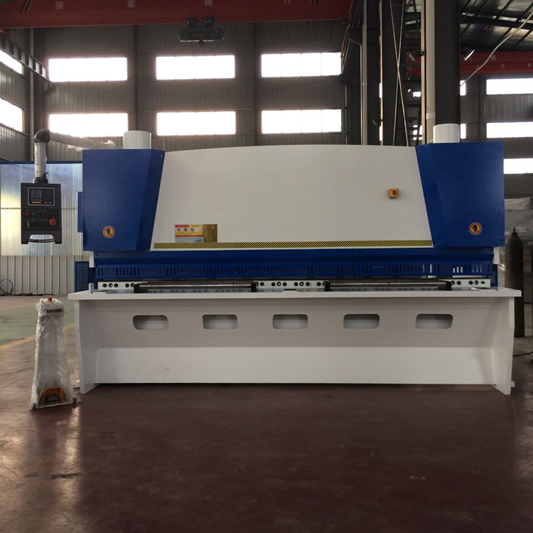 液压数控闸式剪板机